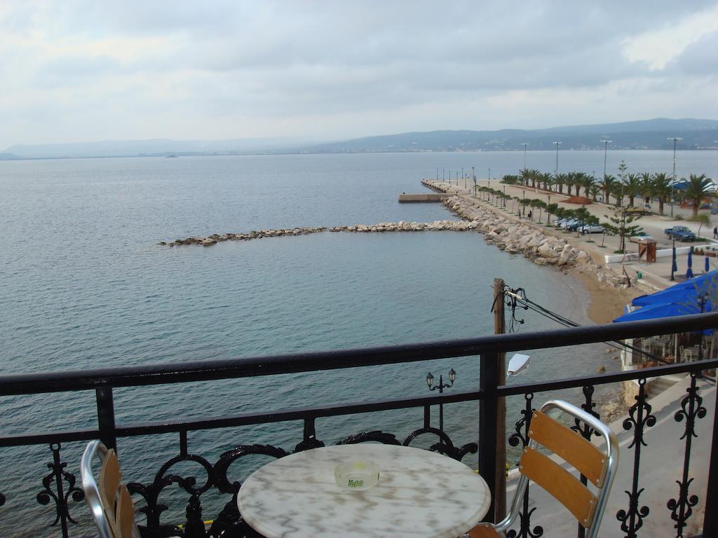 Hotel Miramare Pylos Buitenkant foto