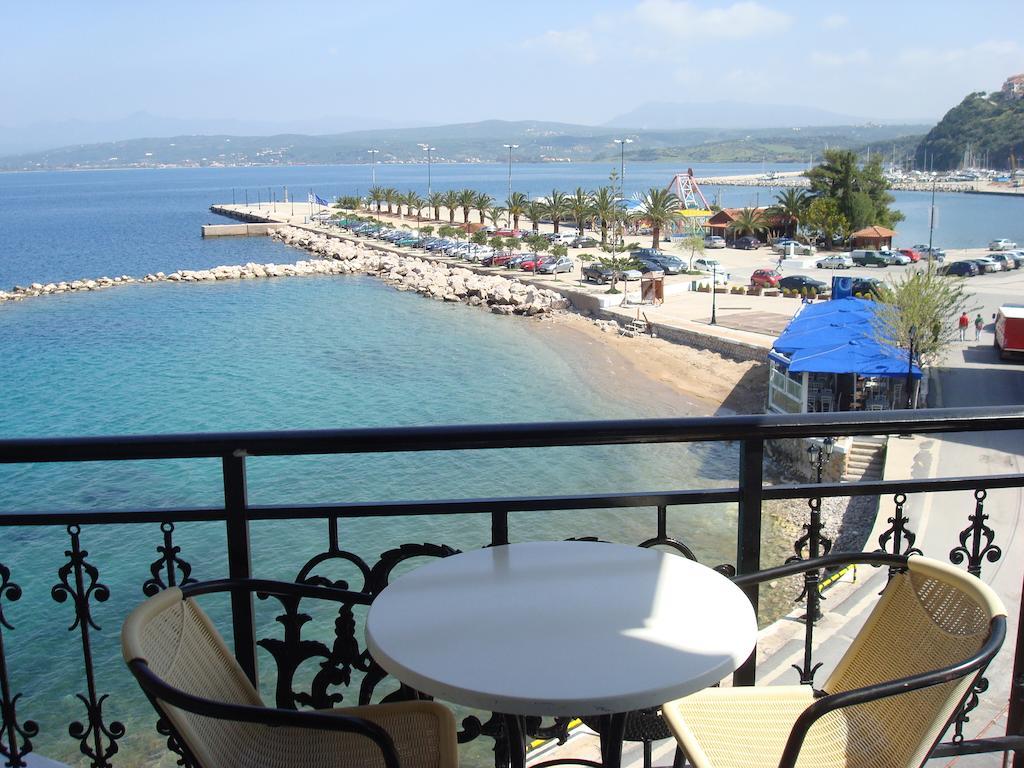 Hotel Miramare Pylos Buitenkant foto