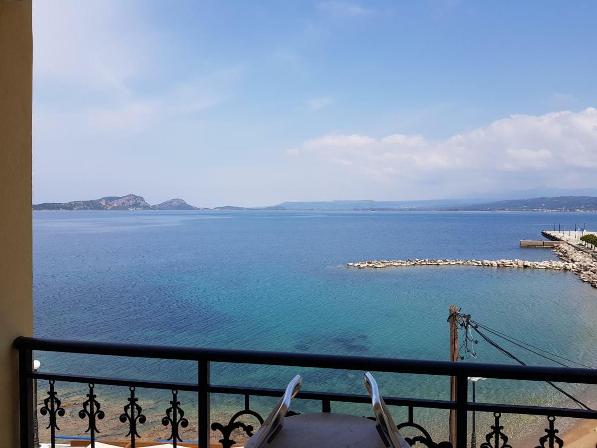 Hotel Miramare Pylos Buitenkant foto