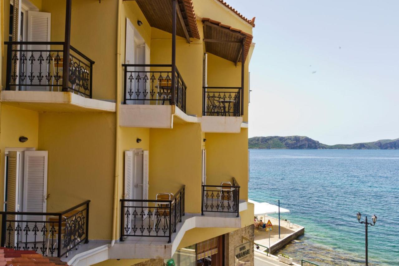 Hotel Miramare Pylos Buitenkant foto